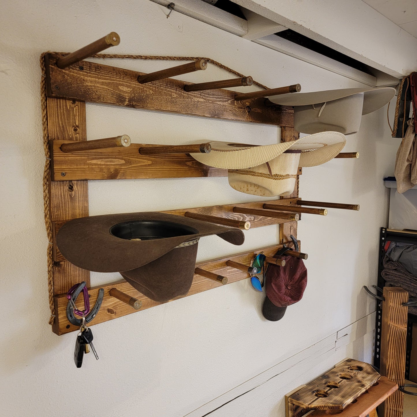9C - Cowboy Hat Rack