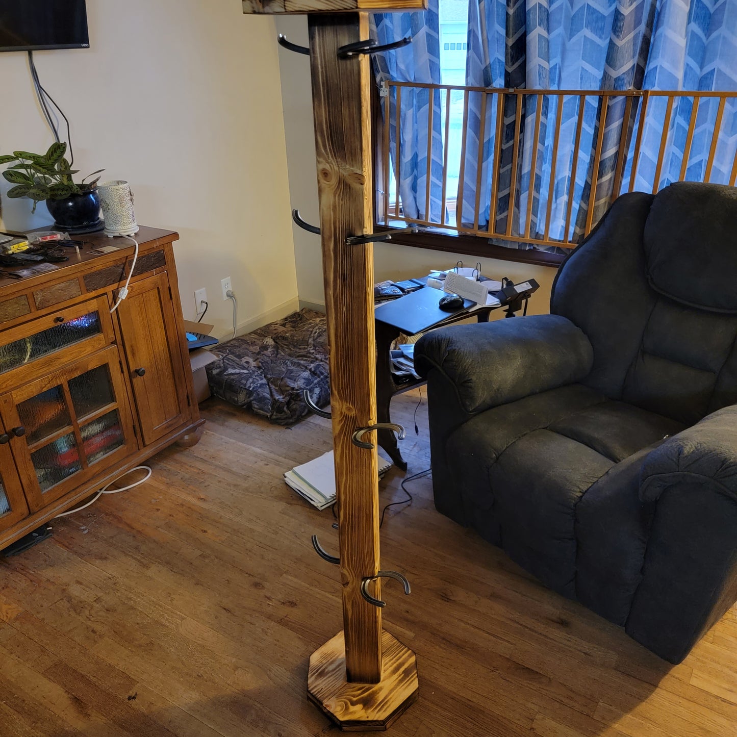 8BT - Cowboy Boot Rack - 8 Cap Boot Tree