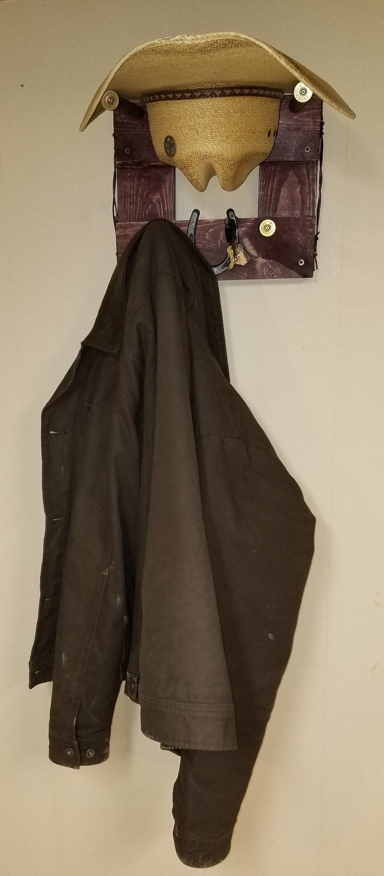1H - Cowboy Hat Rack - 1 Hatter Functional Western Decor