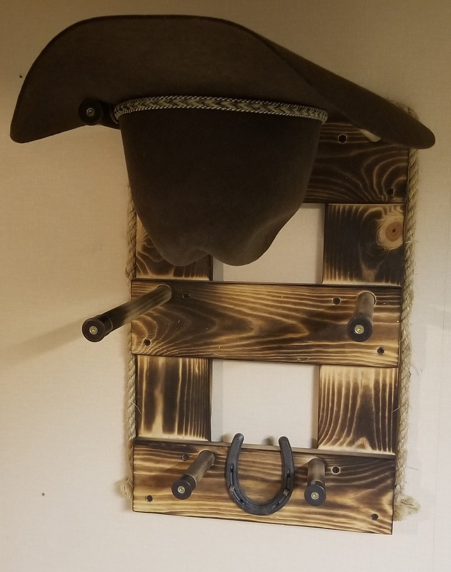 2V - Cowboy Hat Rack - 2 Hat Vertical