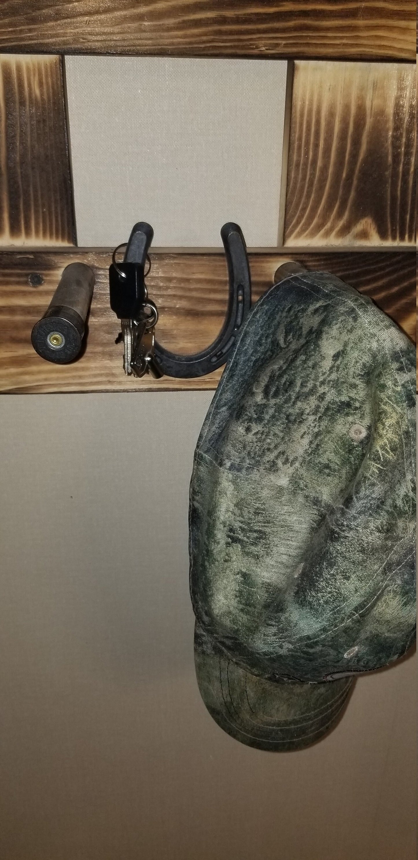 2V - Cowboy Hat Rack - 2 Hat Vertical