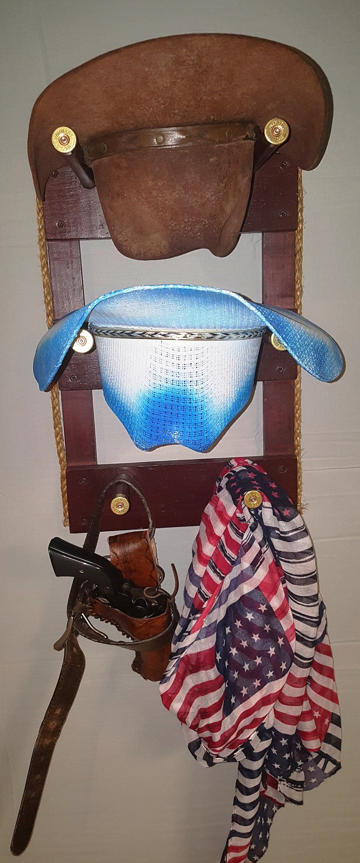 2V - Cowboy Hat Rack - 2 Hat Vertical